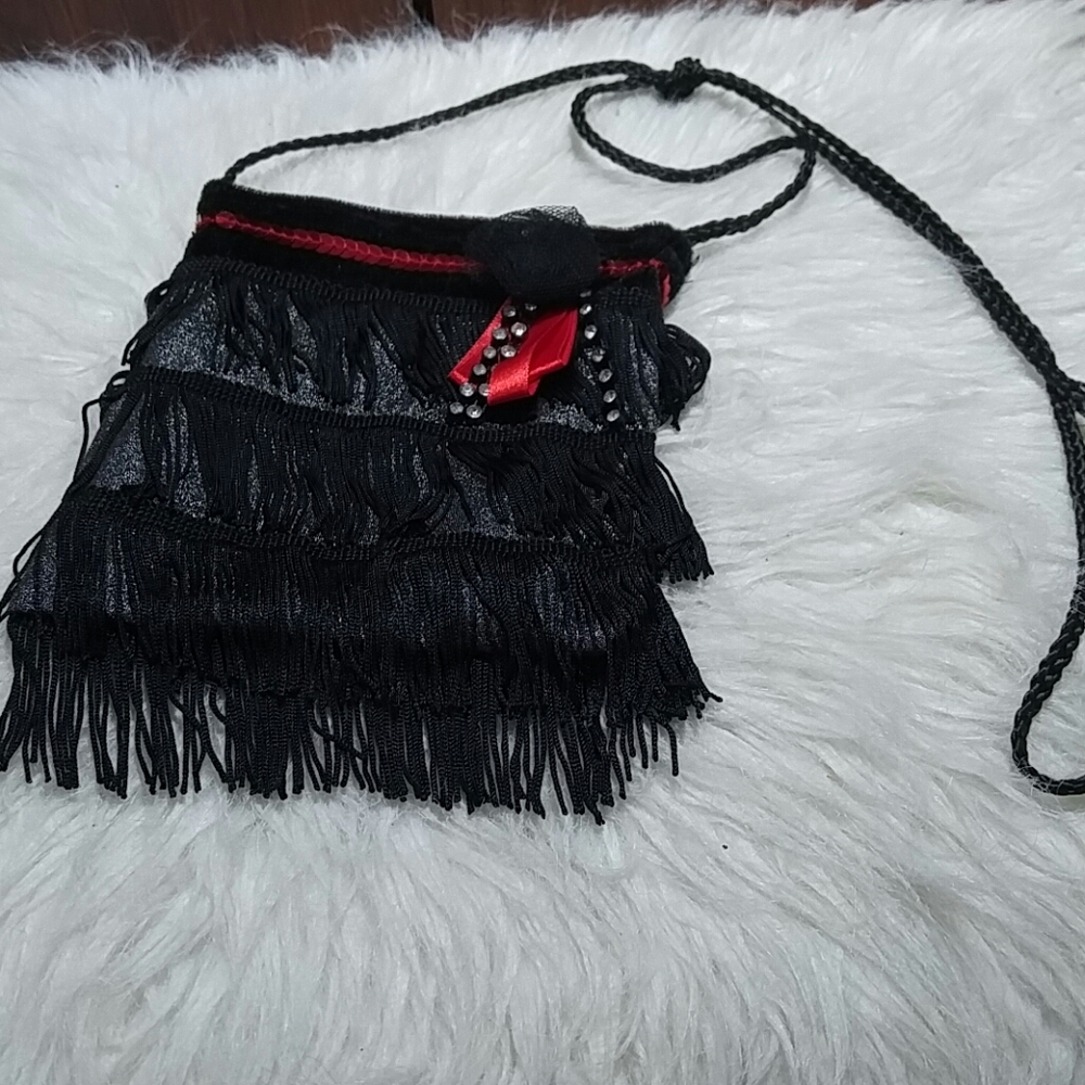 Black and red small flapper inspired crossbody bag